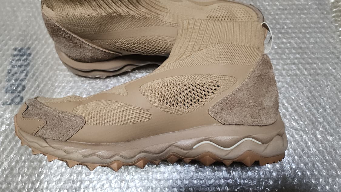 미즈노 논네이티브x무진 250사이즈 상품이미지3