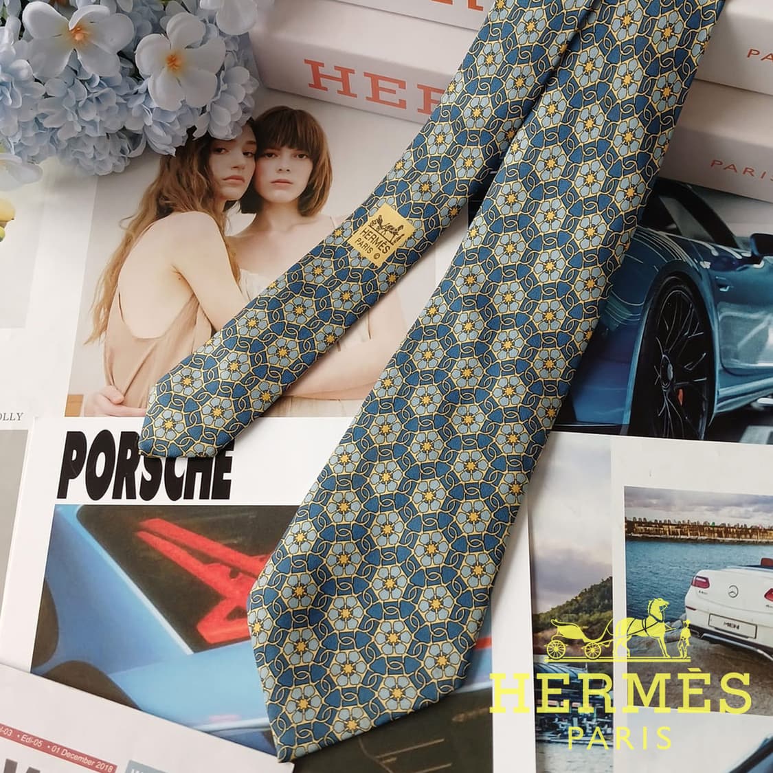 에르메스 실크 블루 플라워 패턴 넥타이 9.2cm A등급 A19135
 상품이미지1