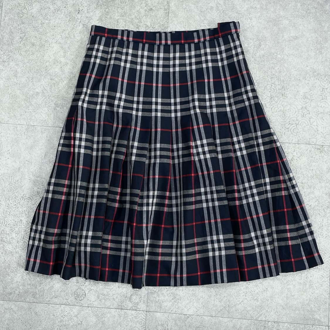 버버리 90s 노바체크 플리츠 울 스커트 네이비 상품이미지1