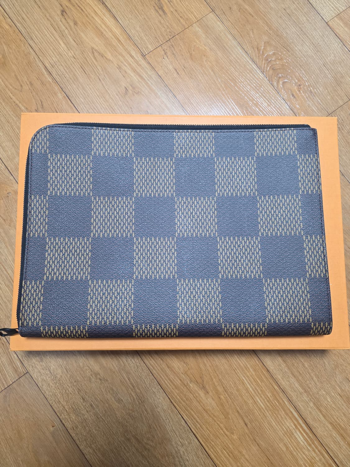 루이비통 니고 클러치 gm 상품이미지3