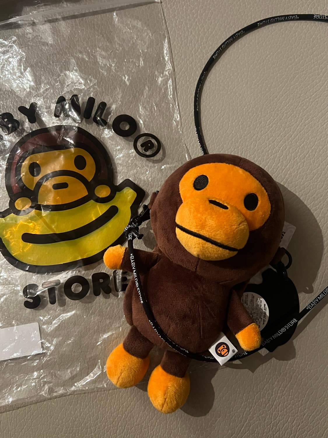 베이프 마일로 모바일백 택O 상품이미지1