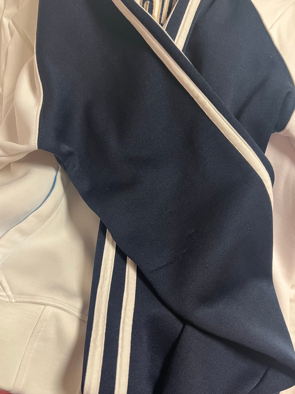 아베크롬비 화이트 네이비 집업 상품이미지5