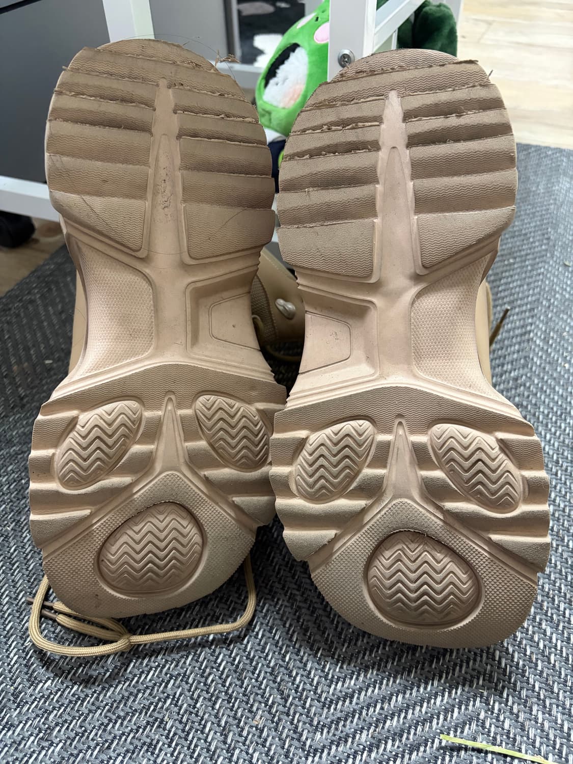 Leey PLATFORM BOOTS SNEAKERS BEIGE 250 상품이미지4