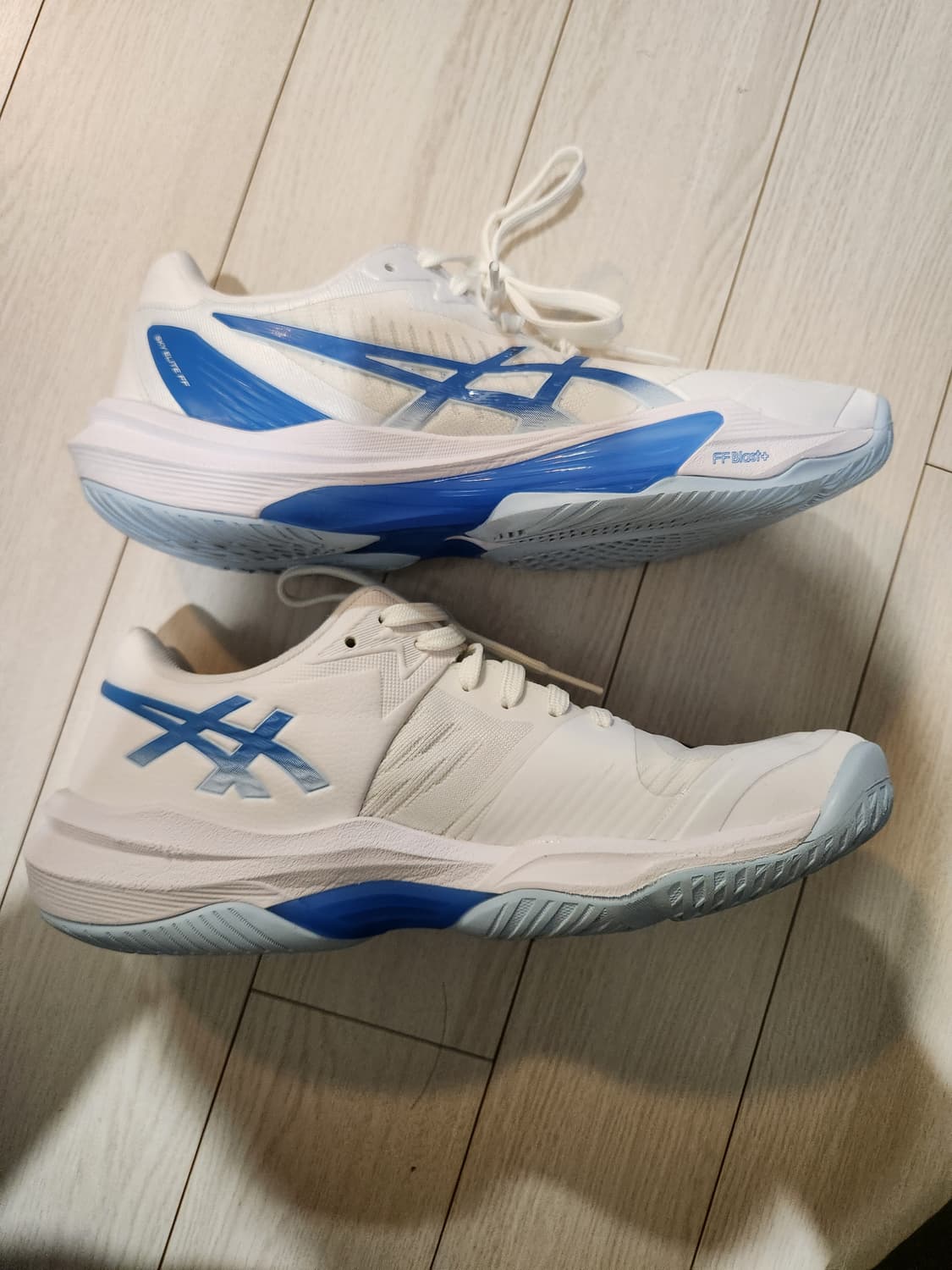 새상품급)아식스 스카이 앨리트FF3 W 1052A075103 여성용 배구 상품이미지8