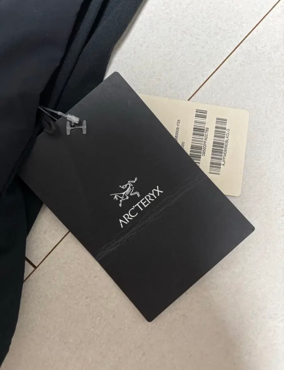 아크테릭스 아톰 sl 후디블랙 상품이미지3