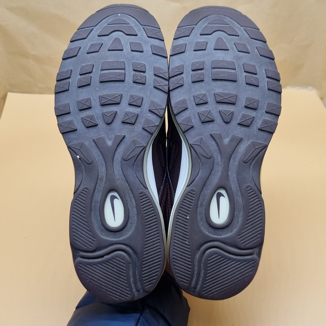 나이키 에어맥스97 버건디 운동화250  상품이미지3