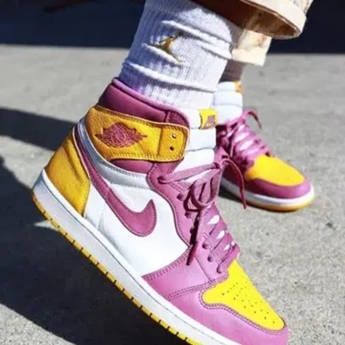 조던1 레트로 하이 유니버시티 상품이미지3