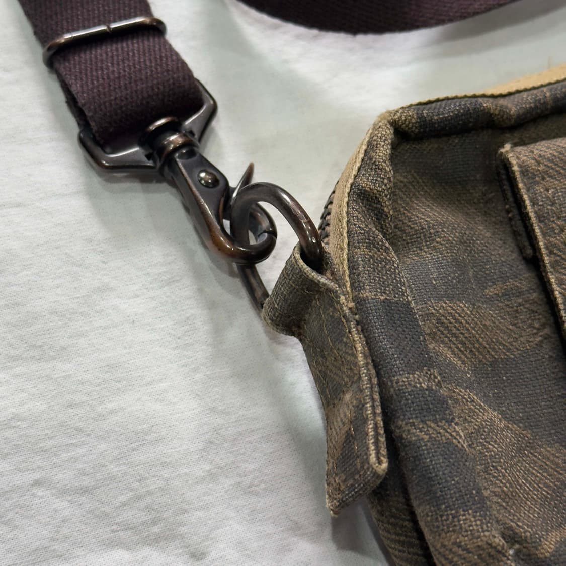 요시다 포터 70주년 그린아이 타이거 카모 숄더백 상품이미지9