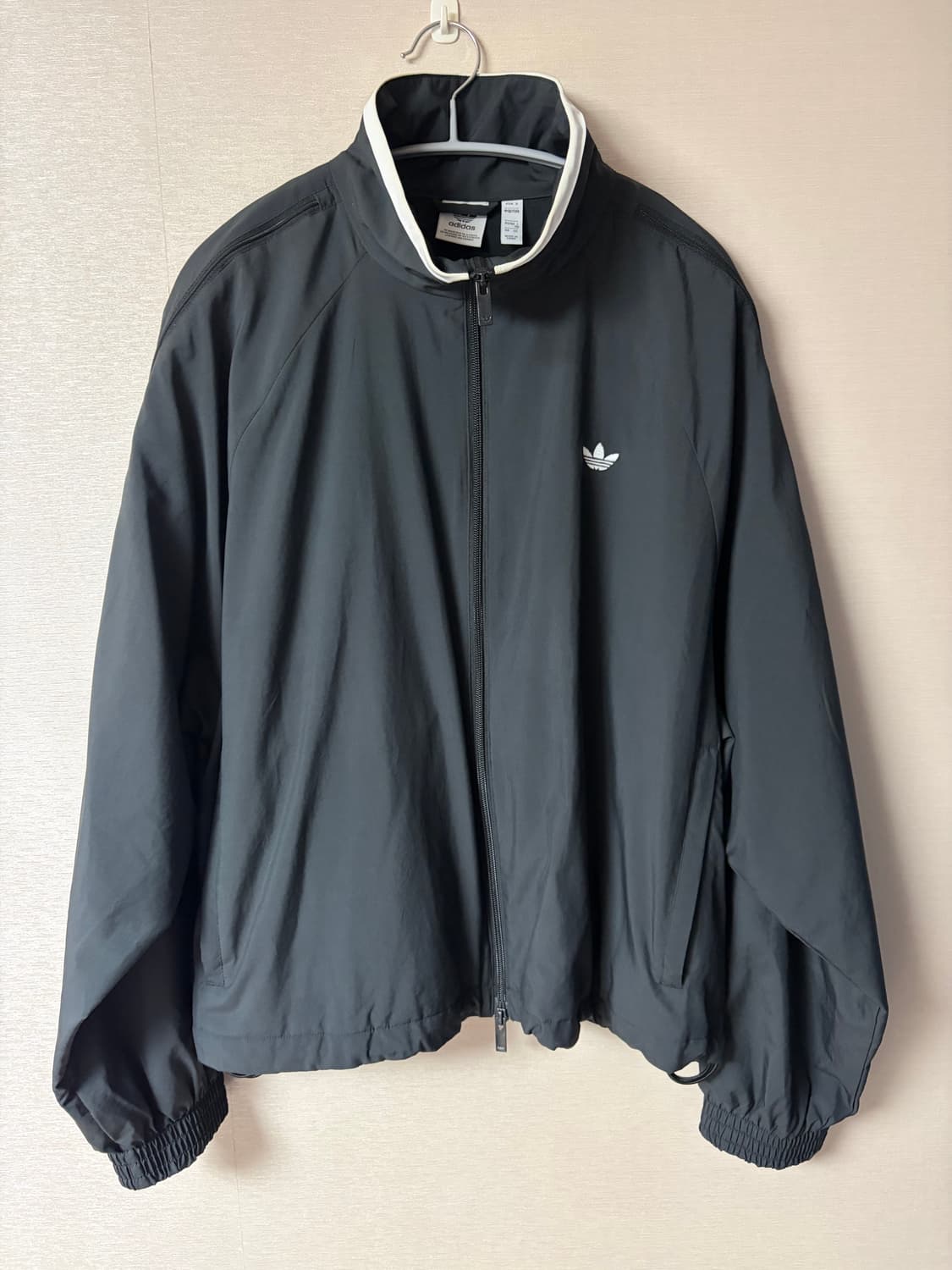 아디다스 아딜레늄 시즌3 상품이미지1