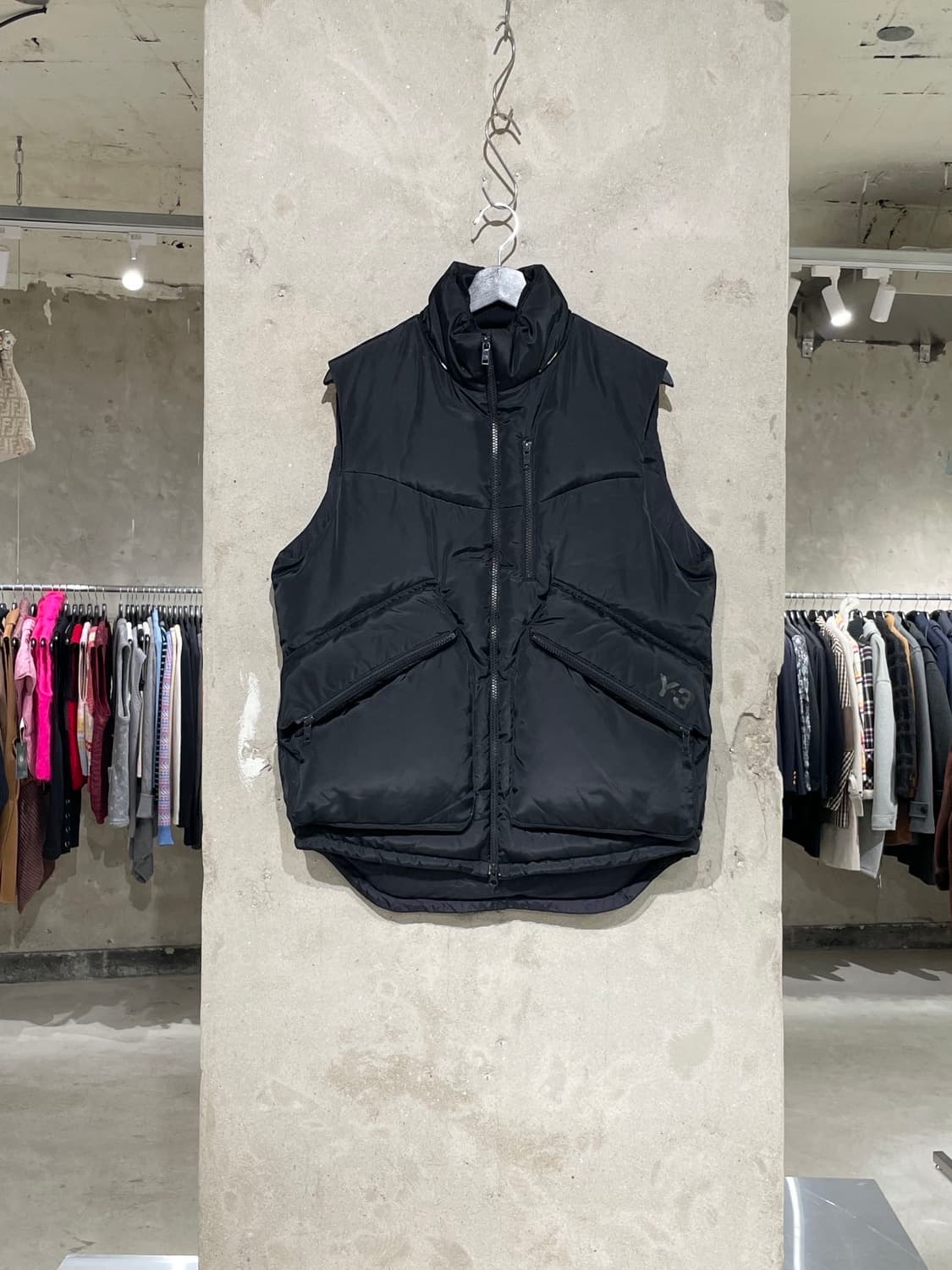 와이 쓰리 블랙 카고 포켓 덕 다운 푸퍼 베스트 상품이미지1