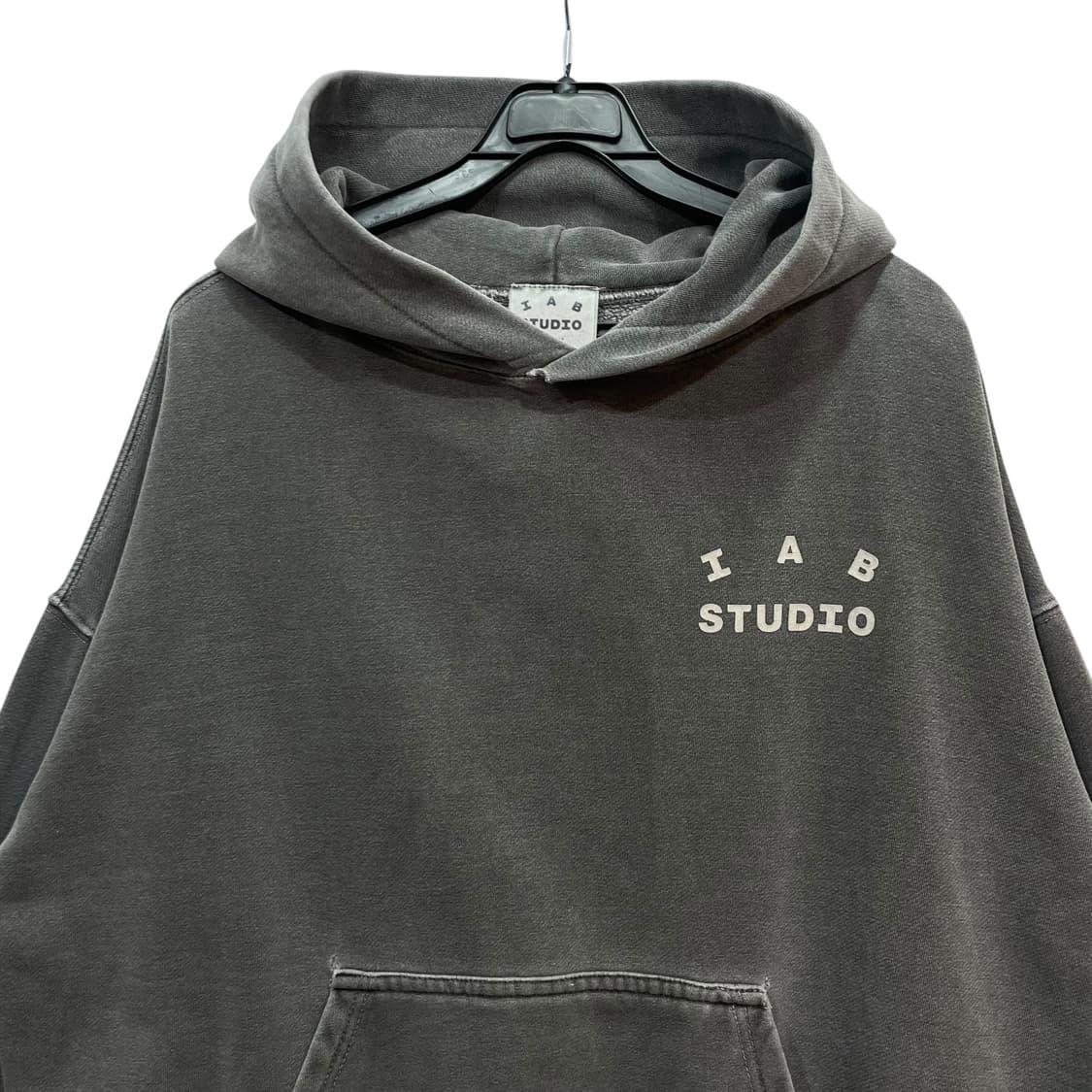 IAB Studio Logo Pullover Hoodie 상품이미지5