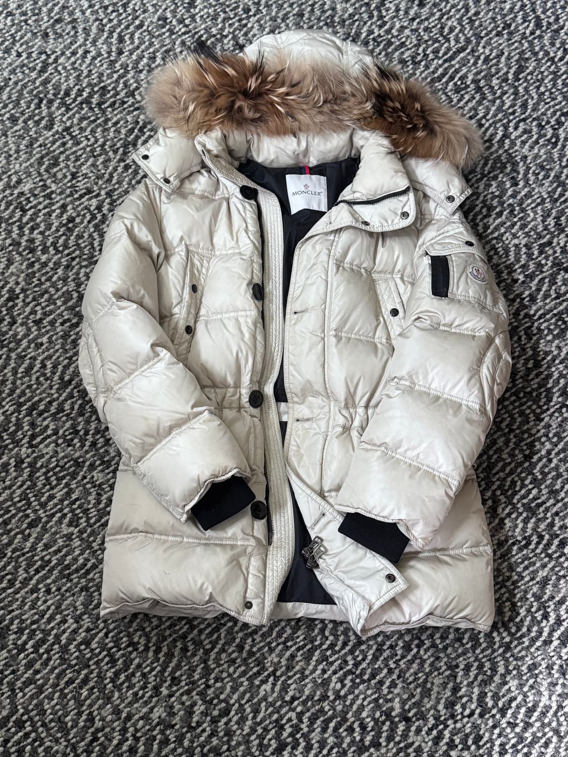 몽클레어 패딩 상품이미지1