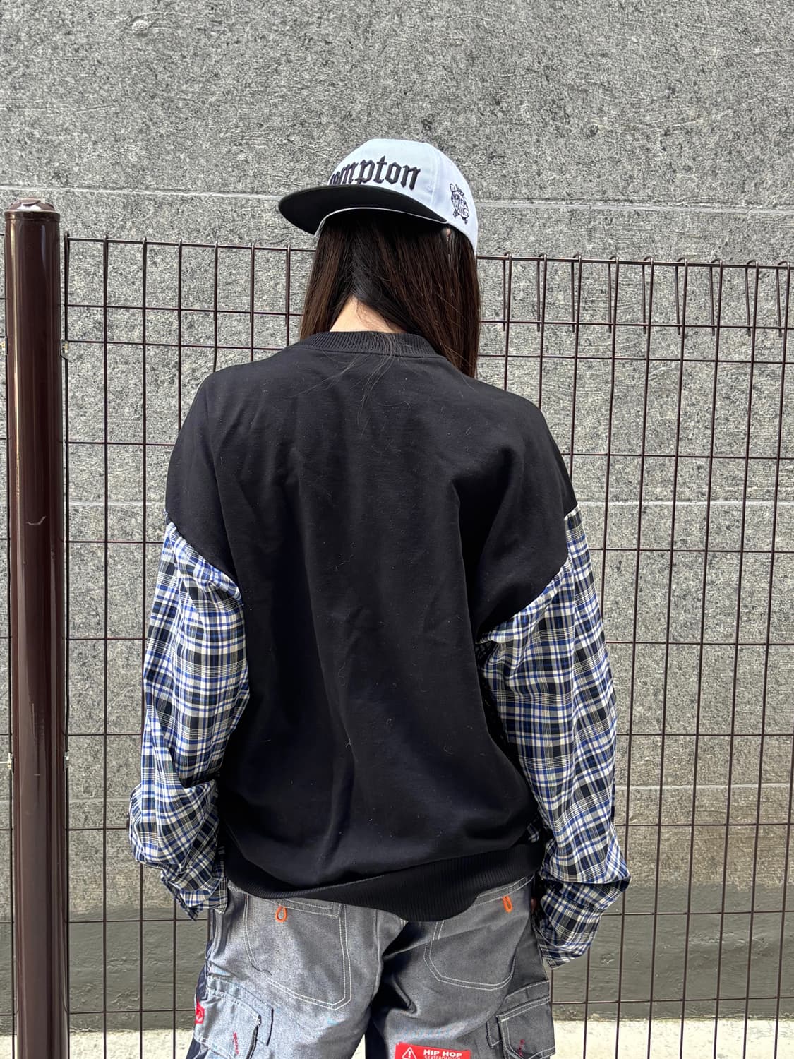 솔리드옴므 체크 배색 맨투맨 상품이미지4