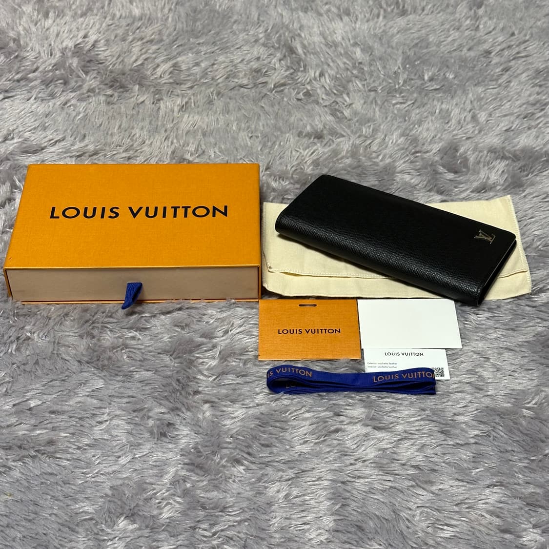 [풀구성] 루이비통 타이가 은장 브라짜 월릿 장지갑 블랙 상품이미지10