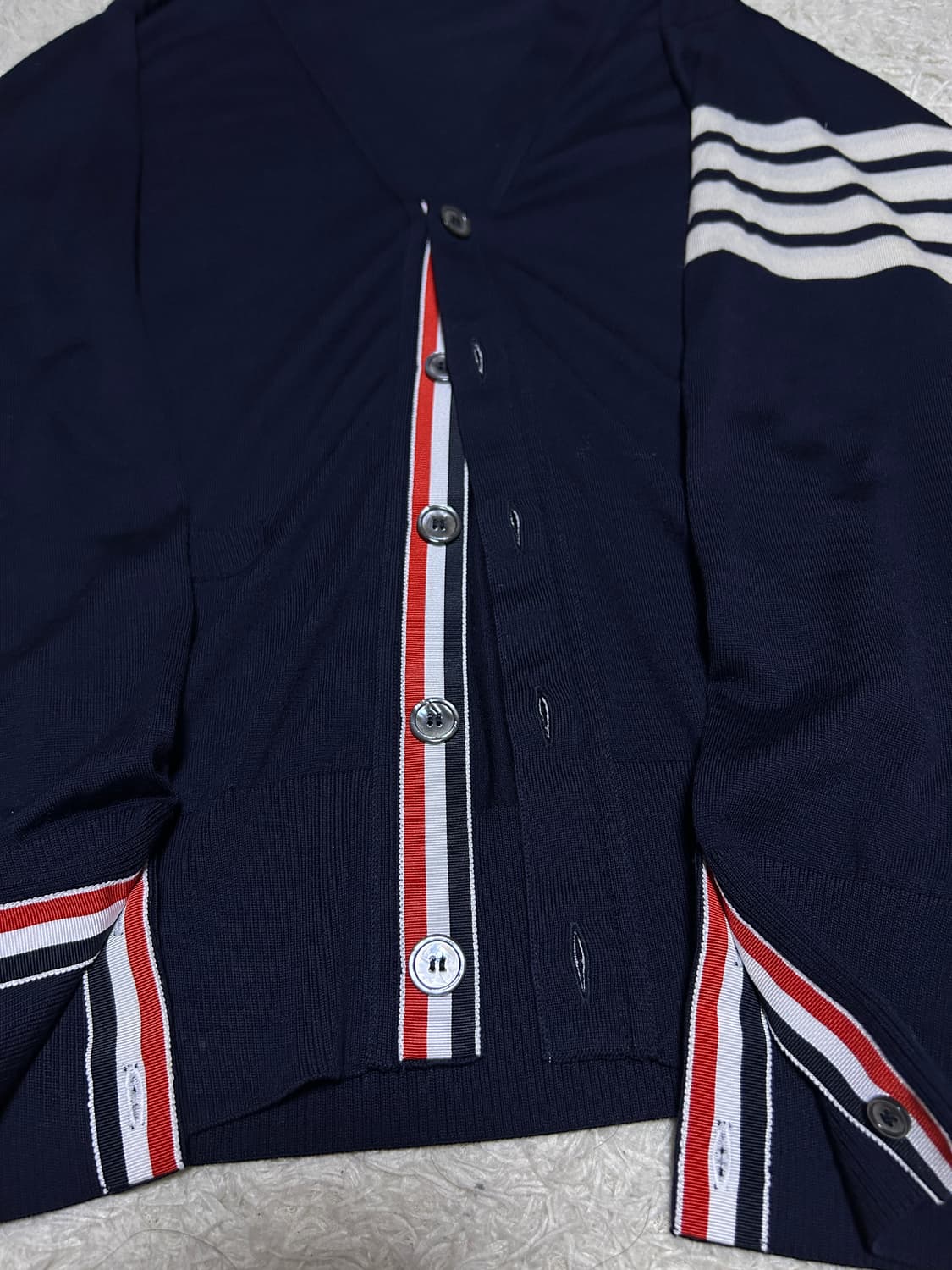 [3, 상태굿] 톰브라운 사선완장 메리노울 가디건 상품이미지4