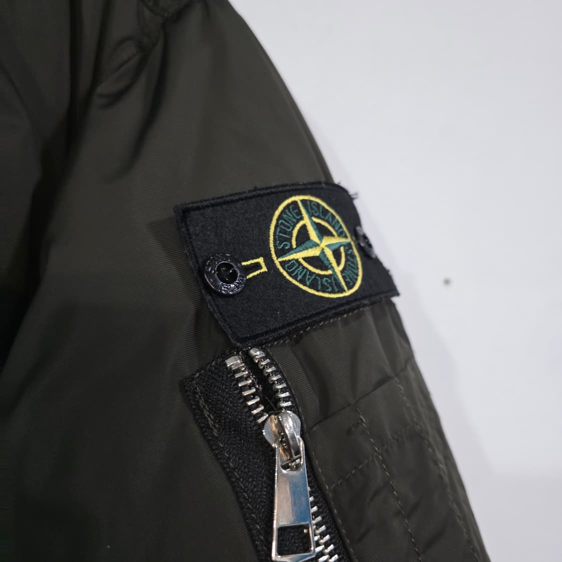 스톤아일랜드 와펜패치 항공점퍼 XL 상품이미지3