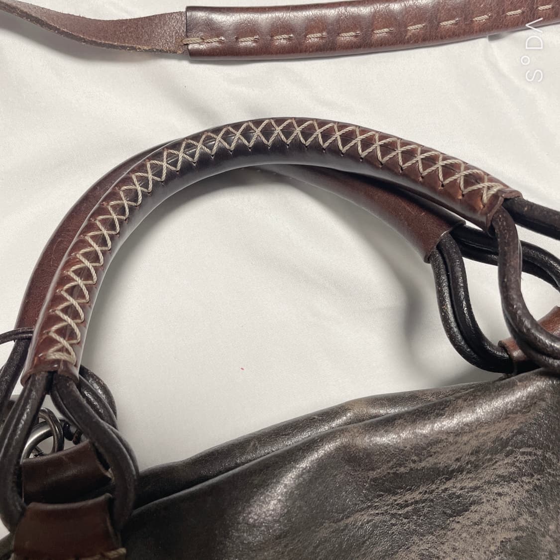 헨리베글린 숄더백 상품이미지4