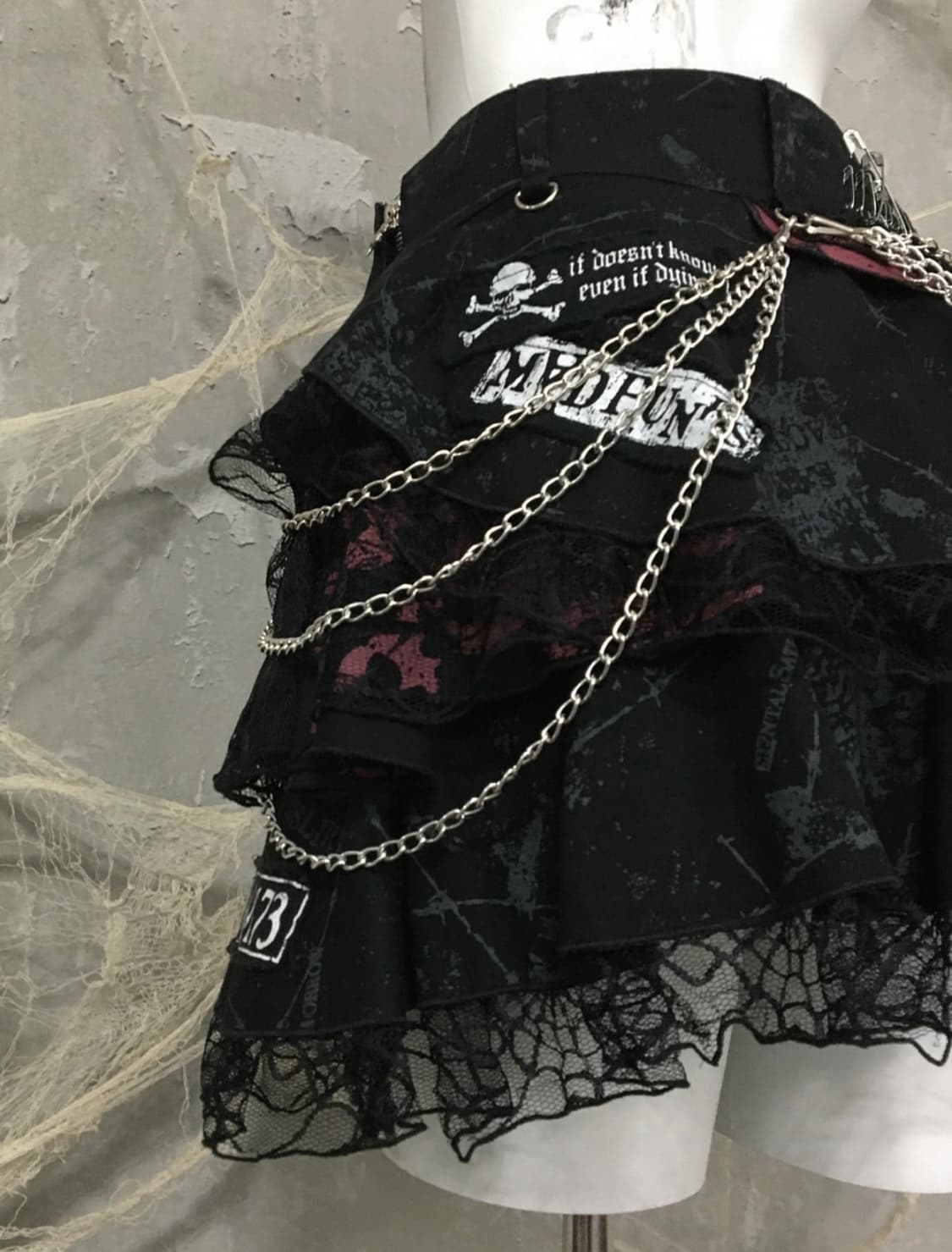 Mad Punks Chain Detail Skirt 상품이미지3
