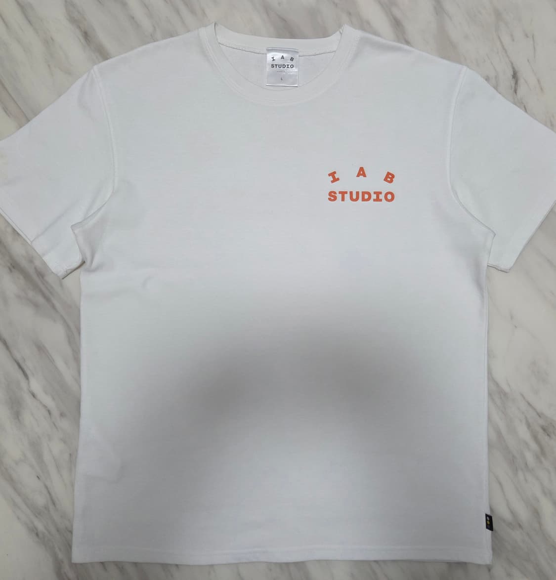 아이앱스튜디오 프린트 반팔티 상품이미지2