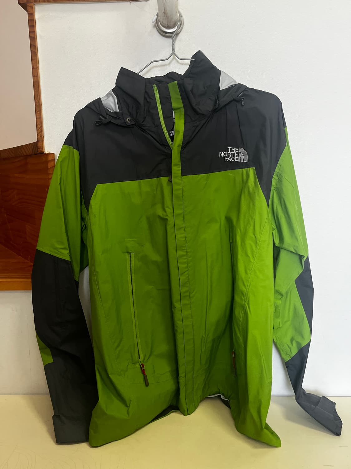 노스페이스 바람막이 그린 상품이미지1