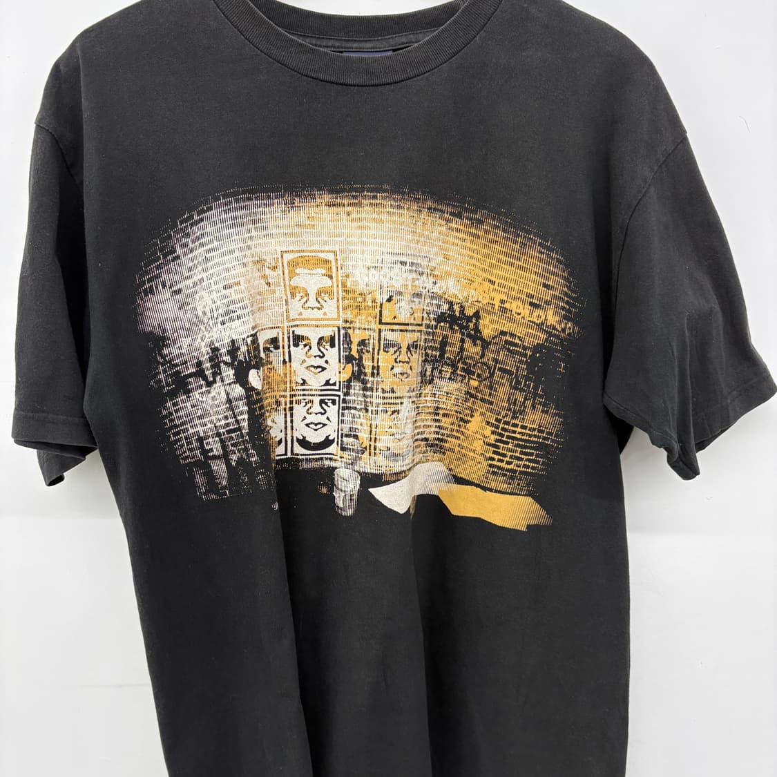 OBEY 검정색 반팔 티셔츠 남성L 상품이미지2