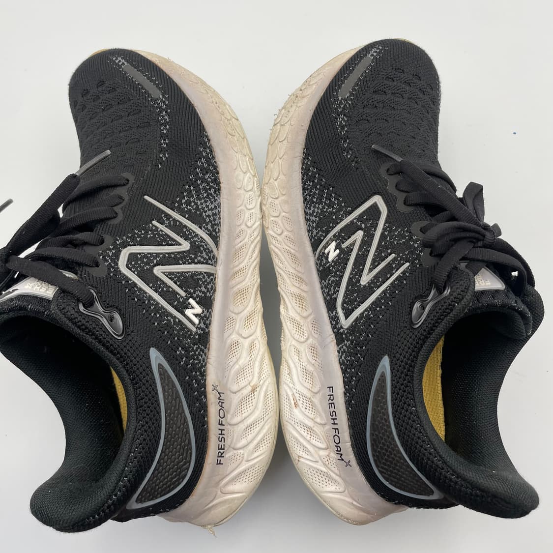 뉴발란스 검정색 여성 운동화 신발 235 상품이미지5