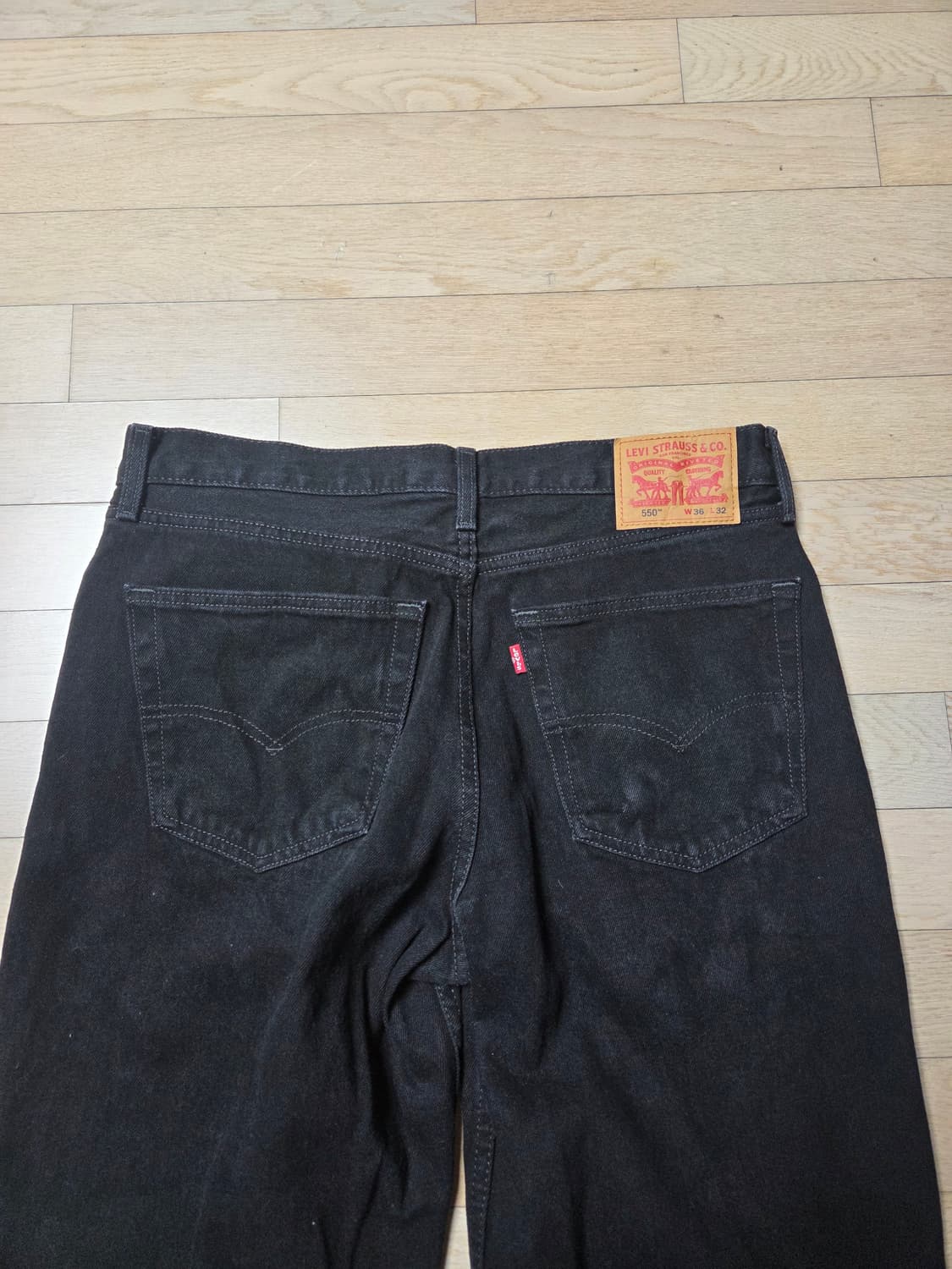 리바이스 550 블랙진. W36.상태최상 상품이미지4