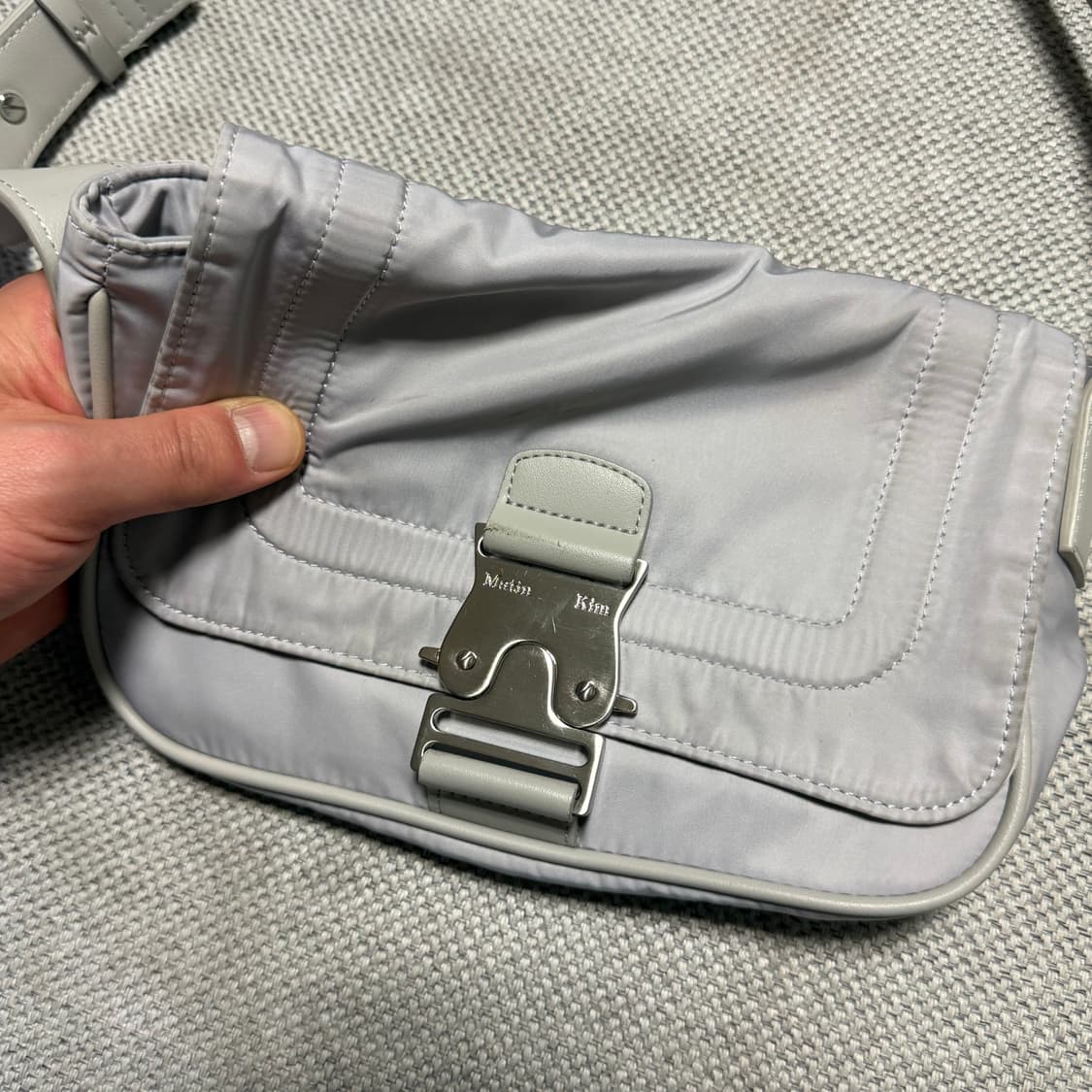 마땡킹 라이트 그레이 미니 버클백 상품이미지2