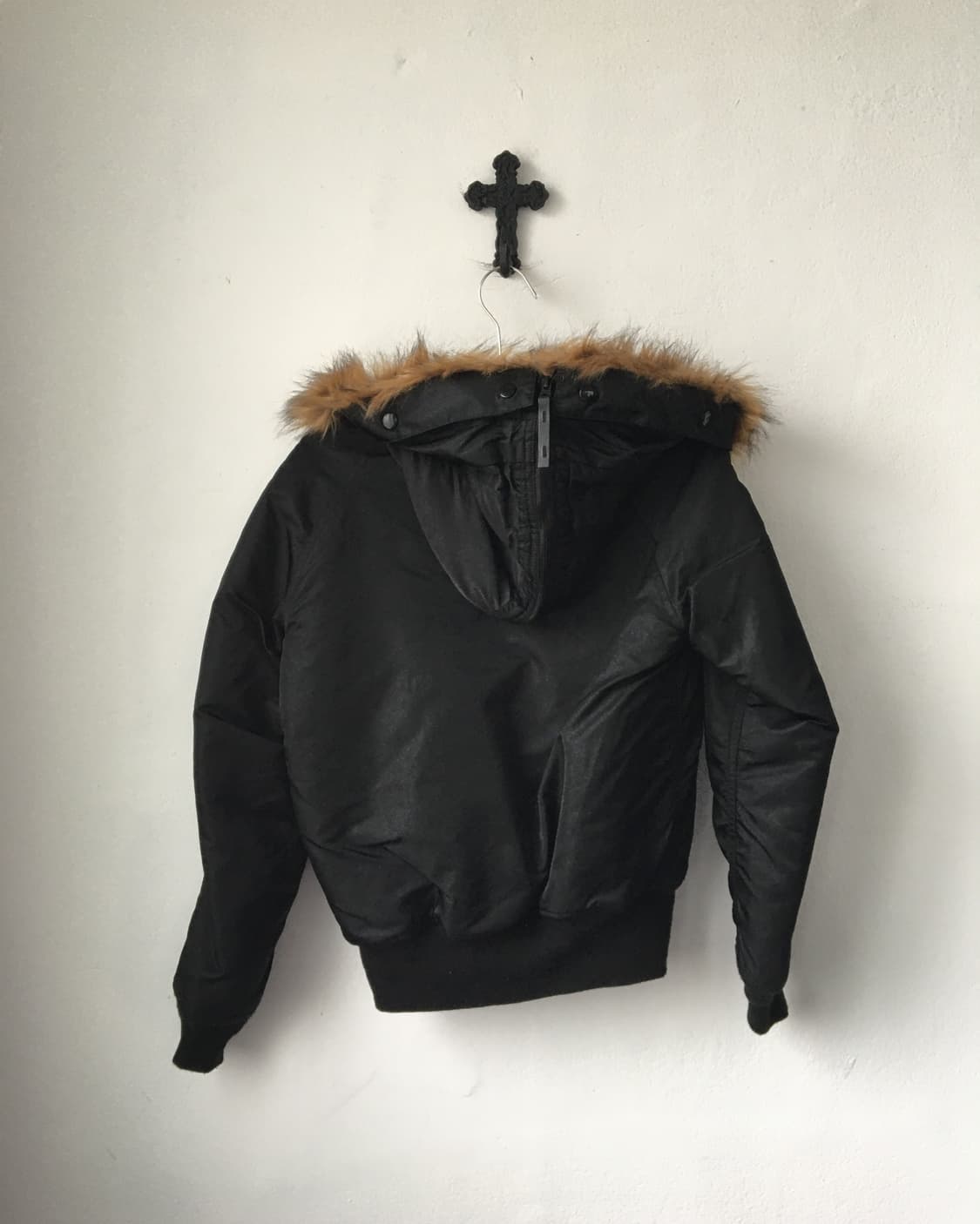 Alpha inderstries fake fur hood jacket 상품이미지3