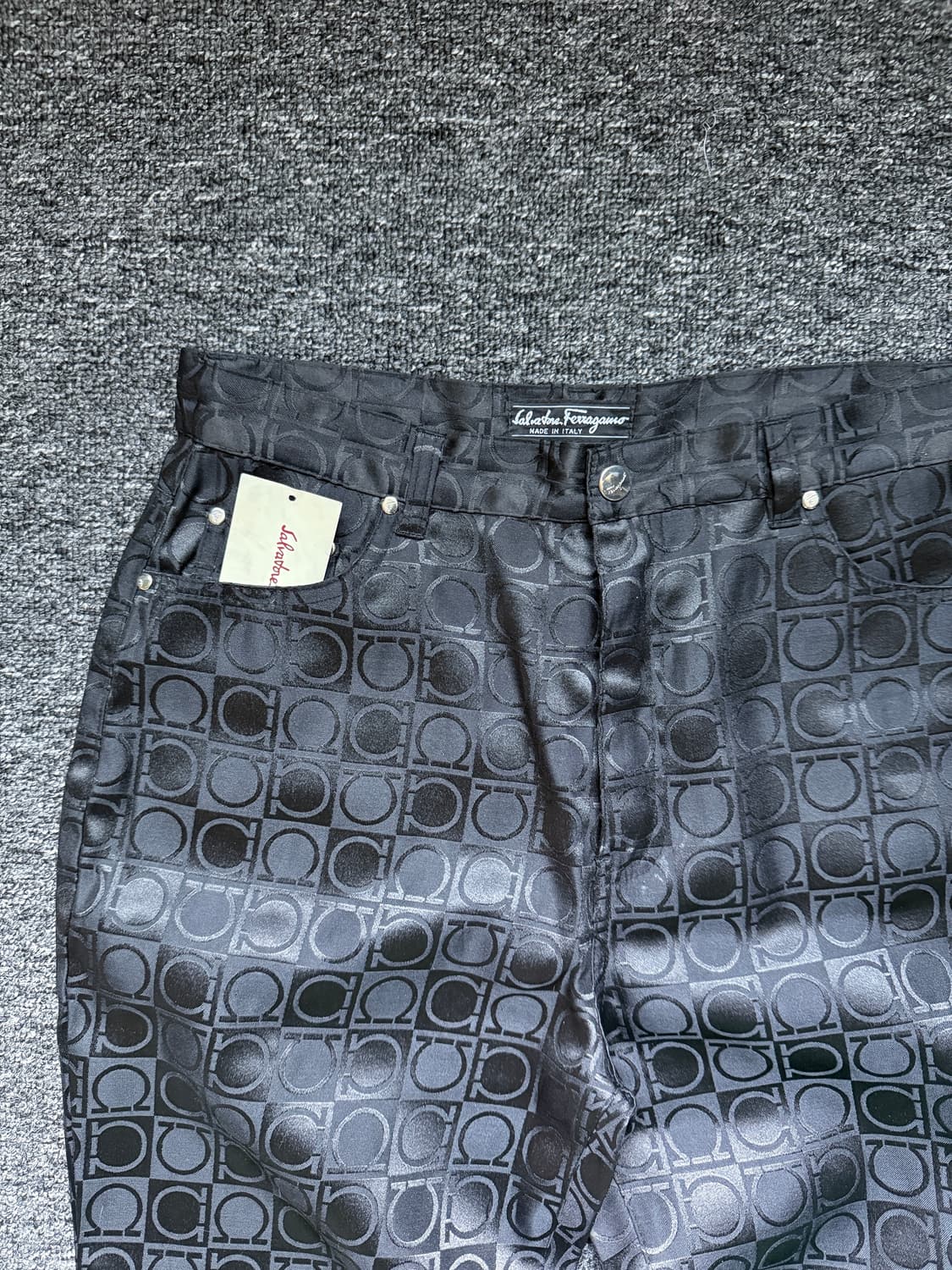 SALVATORE FERRAGAMO 모노그램 팬츠 상품이미지7