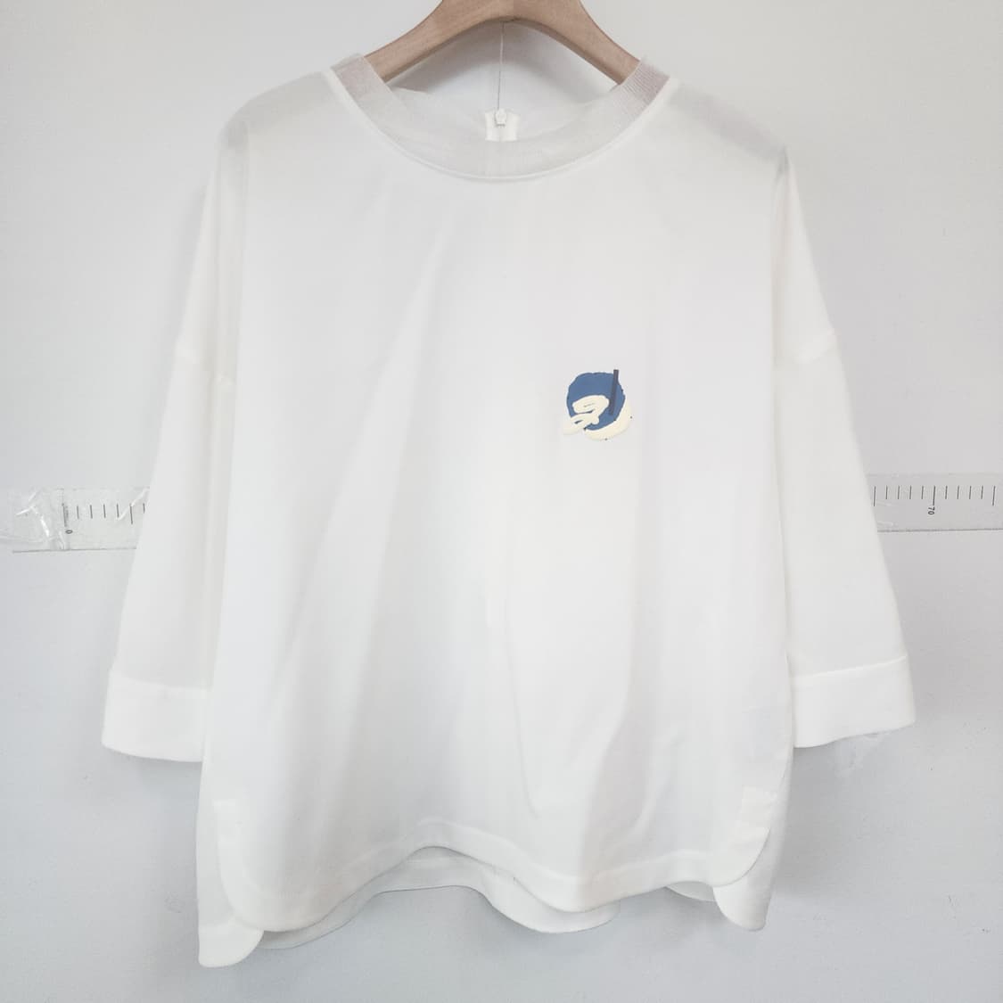 기비 화이트 반팔 티셔츠 상품이미지1