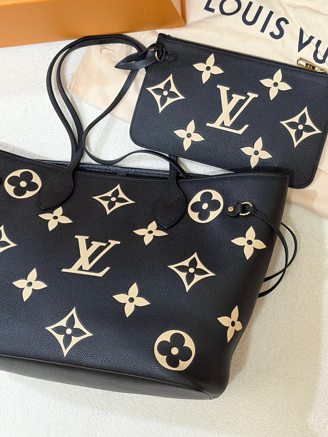 (새거급) 루이비통 앙프렝뜨 네버풀 MM 블랙 + 파우치 루이비통 가방 상품이미지2