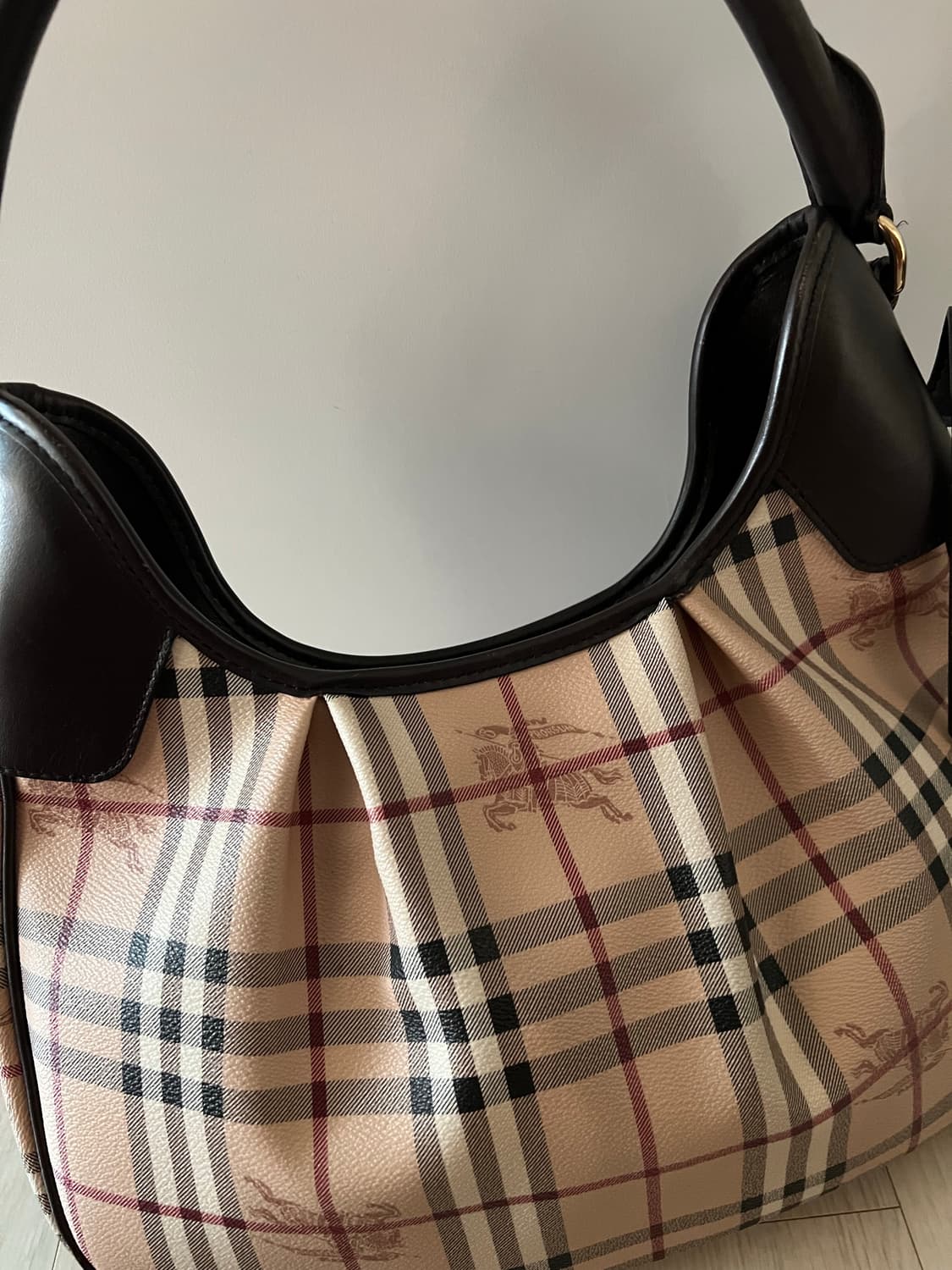 버버리헤이마켓 체크 브루클린 호보백 상품이미지5