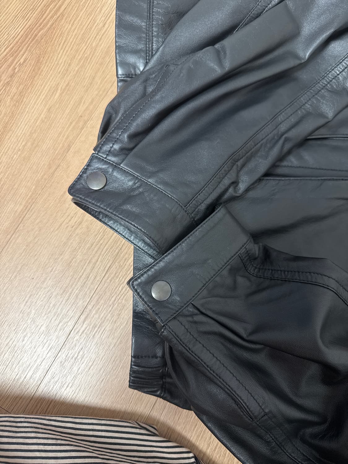 [S] 르메르 25SS 소프트 박시 레더 블루종 상품이미지3