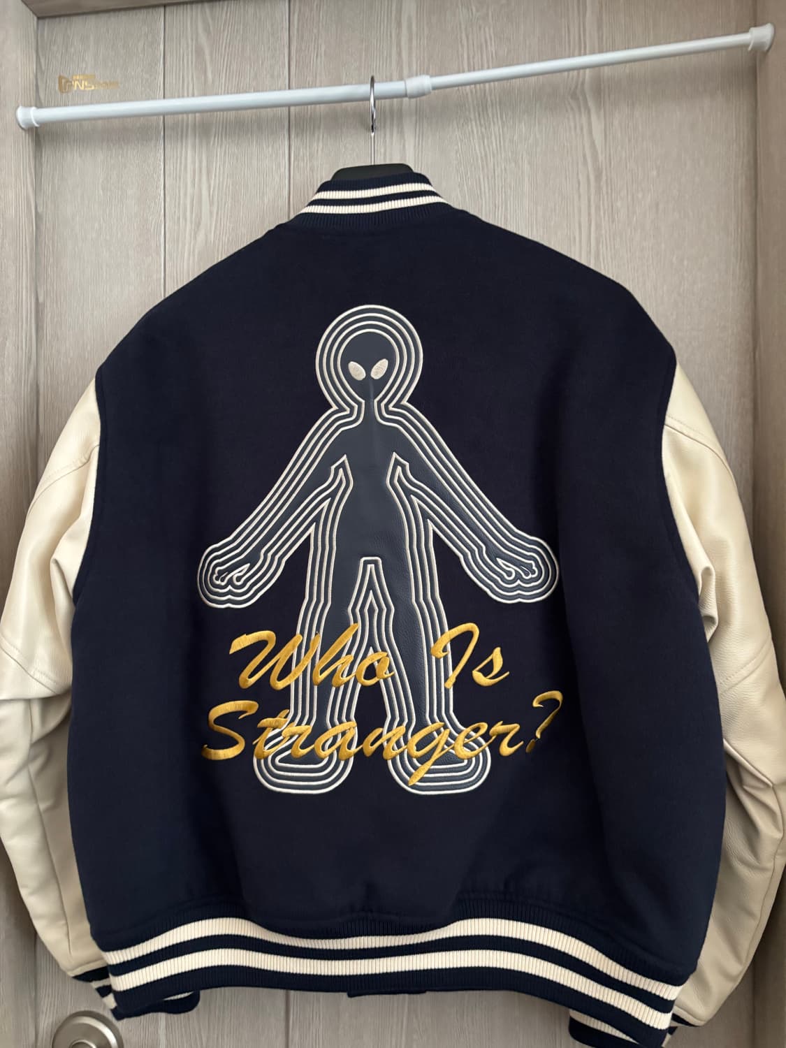 후드후드 에일리언 바시티 상품이미지2