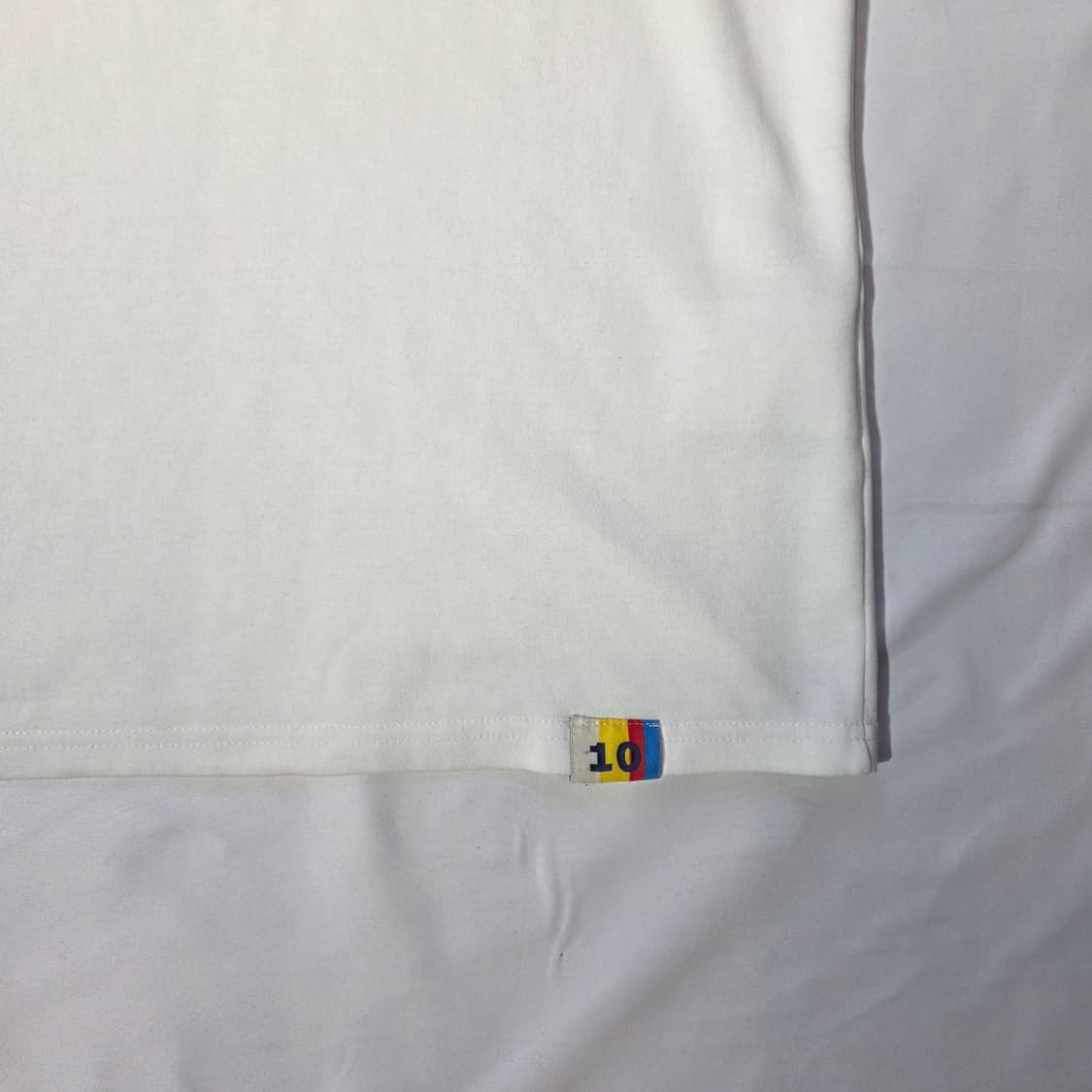 [XL]아이앱 스튜디오 10주년 화이트 티셔츠 상품이미지8