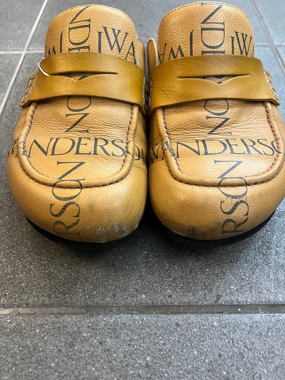 JW anderson 뮬 슬리퍼 상품이미지5