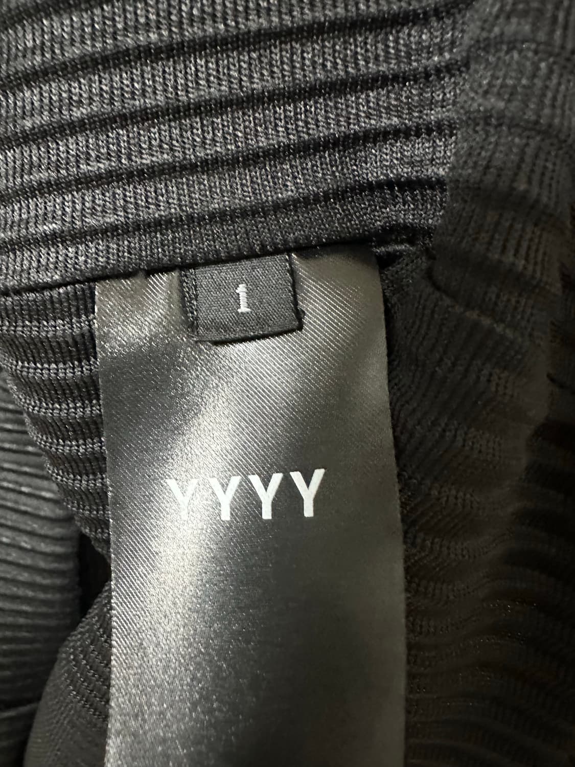 yyyy 플리츠 롱슬리브 상품이미지3