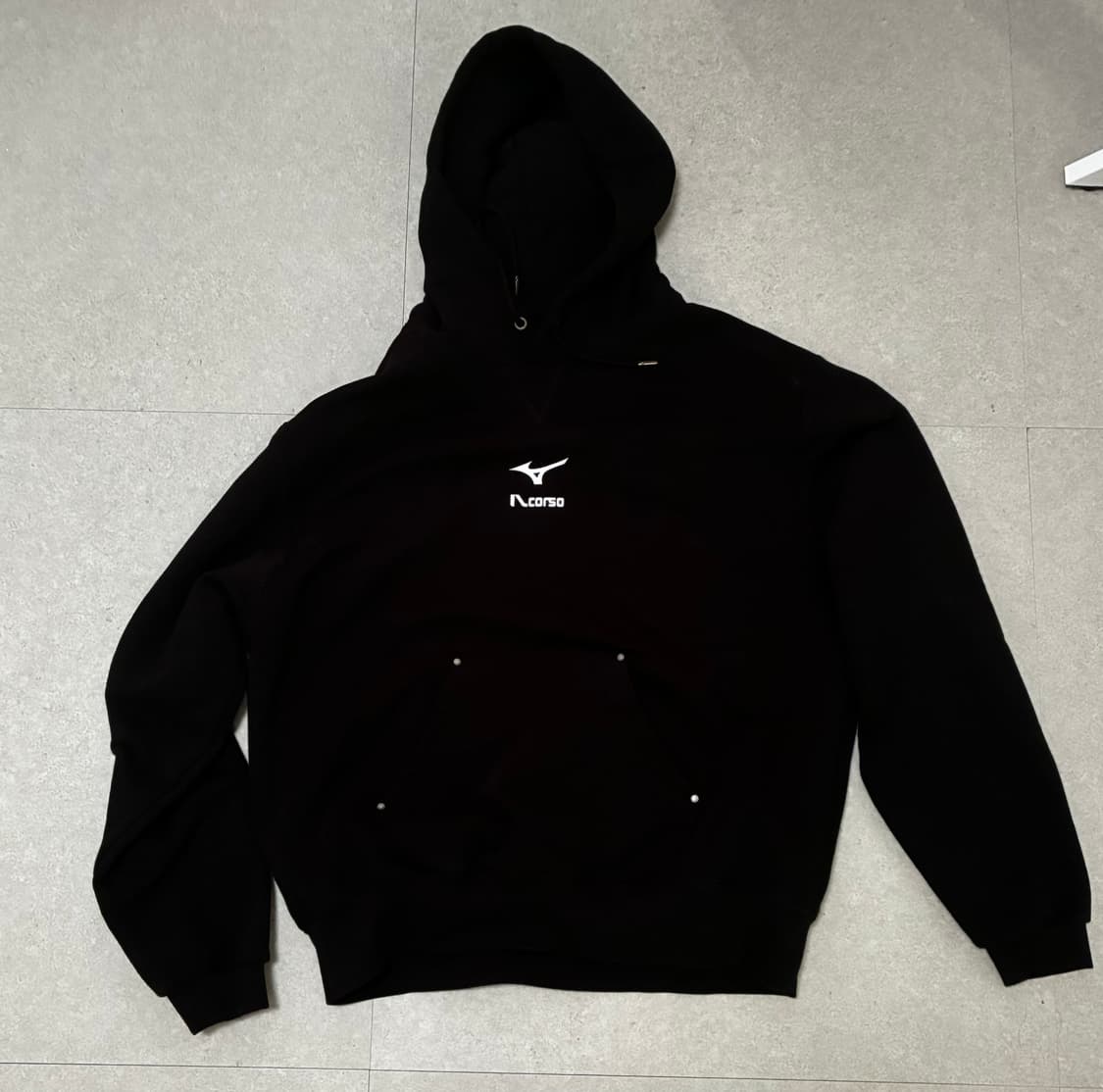 미즈노 후드티 상품이미지1