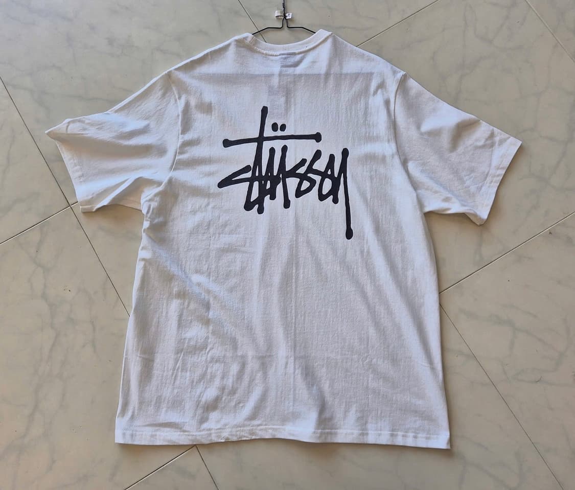 (새상품) 스투시 베이직 반팔티 상품이미지1