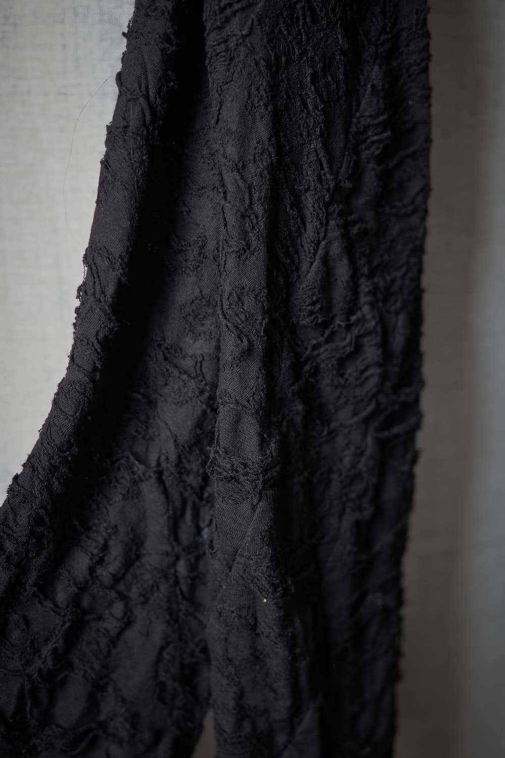 Julius SS2025 데미지 자카드 레그워머 상품이미지3
