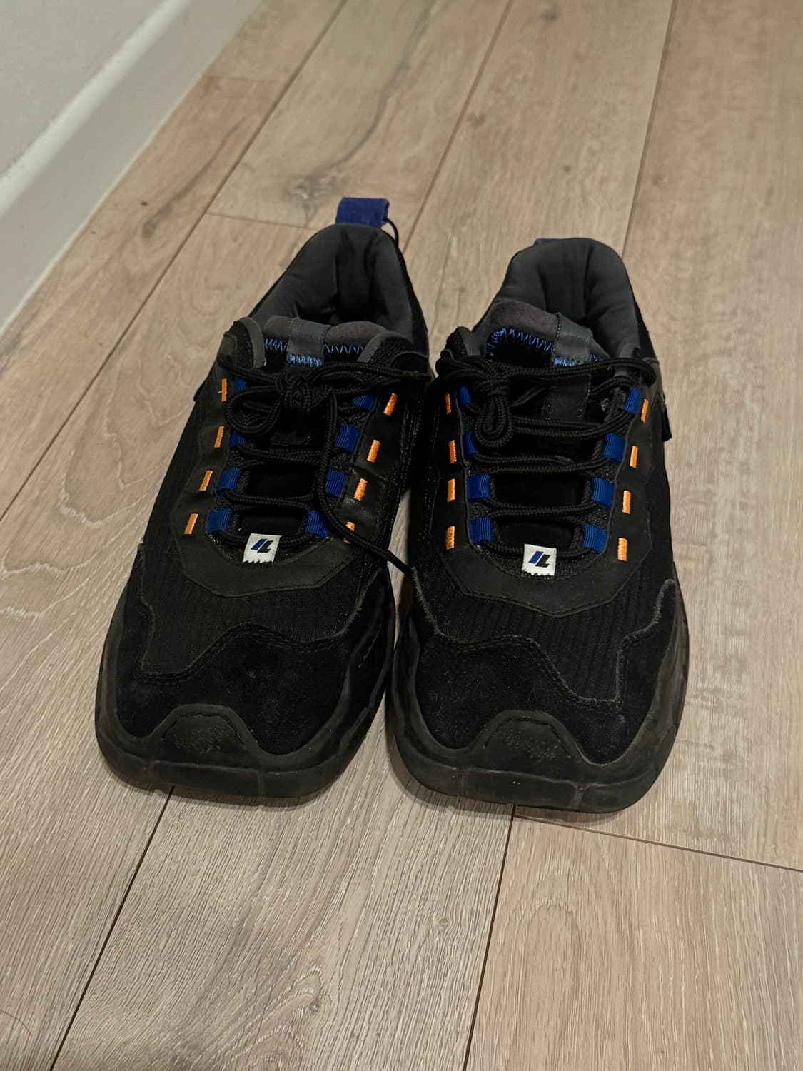 자라 x 아더에러 콜라보 스니커즈 상품이미지1