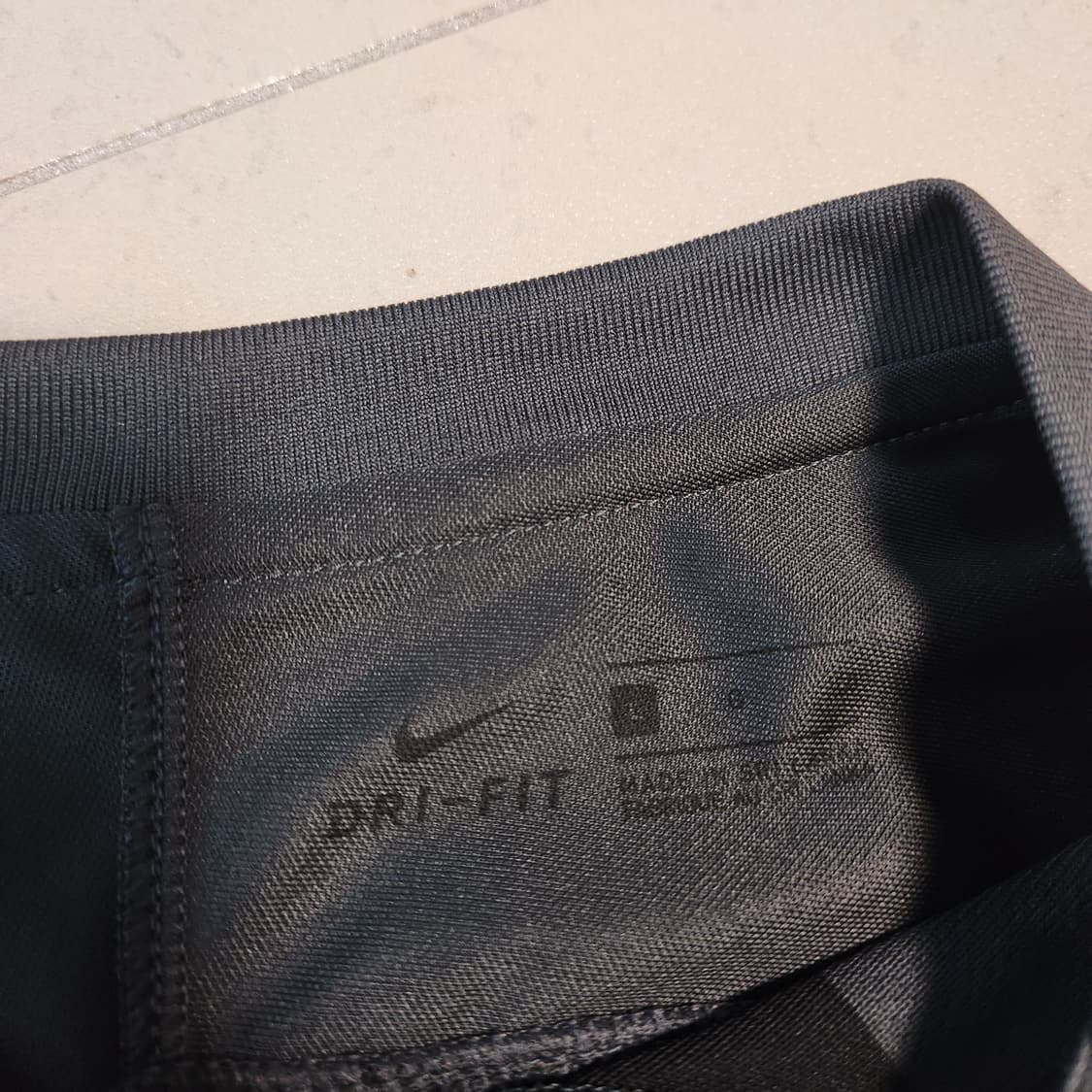 나이키  드라이핏 스트라이프 디비전 반팔 티셔츠 그레이  상품이미지4