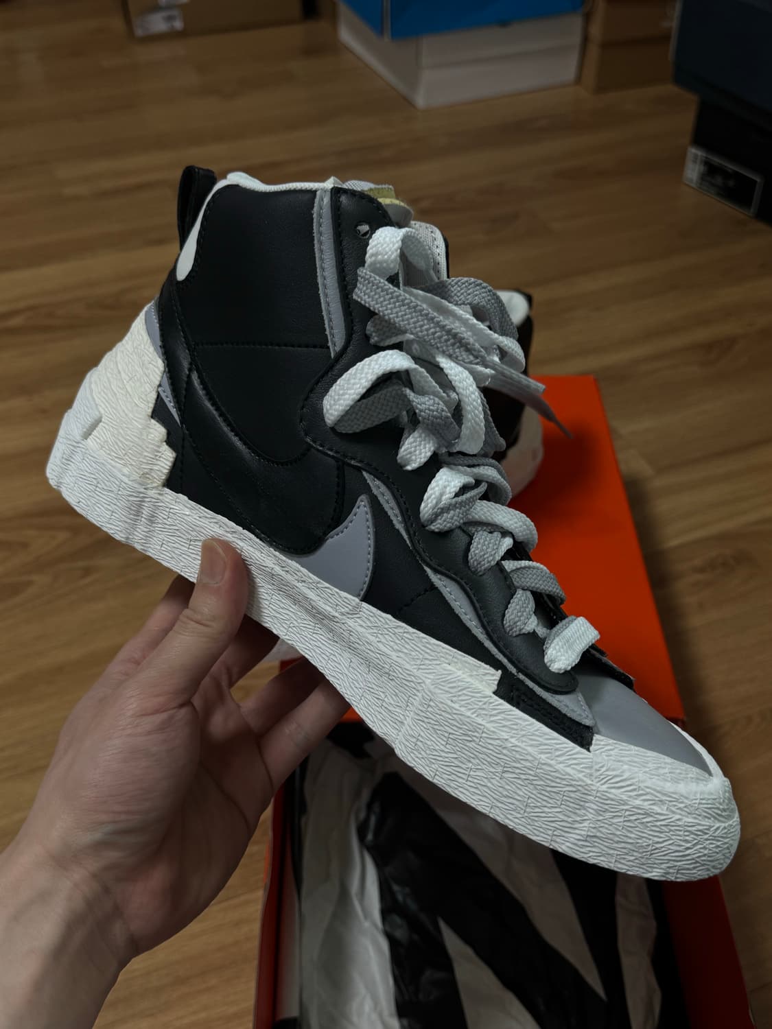 나이키 x 사카이 블레이저 미드 블랙 그레이 270 상품이미지3