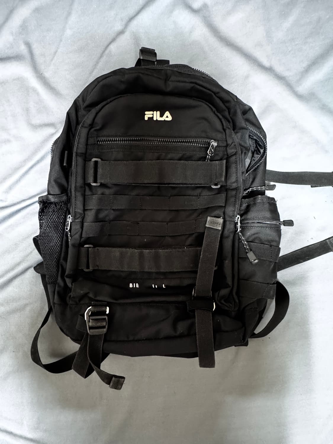 FILA 검정 백팩 상품이미지1