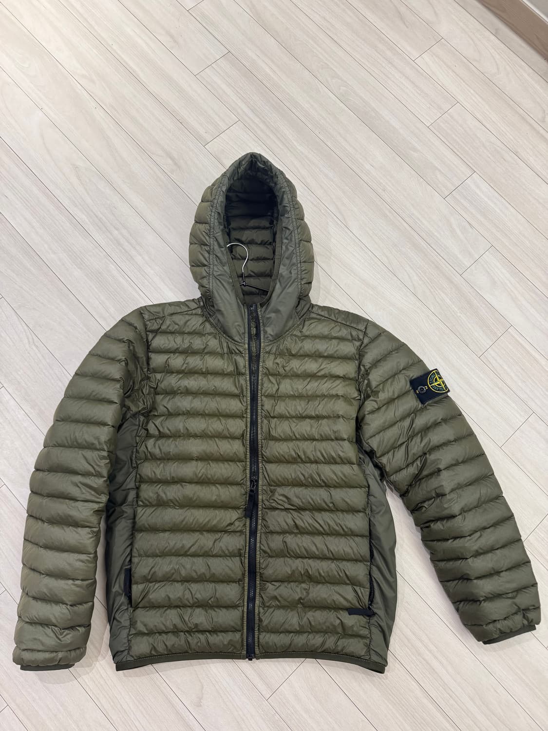 [정품] 스톤아일랜드 경량패딩 상품이미지1