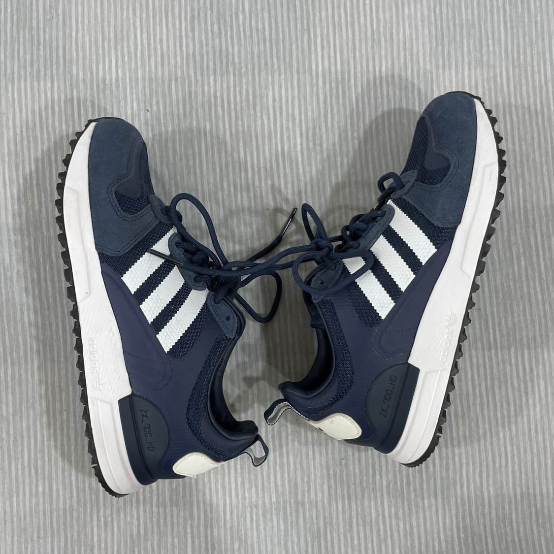 774) 아디다스 ZX 700 런닝화 240mm 상품이미지6