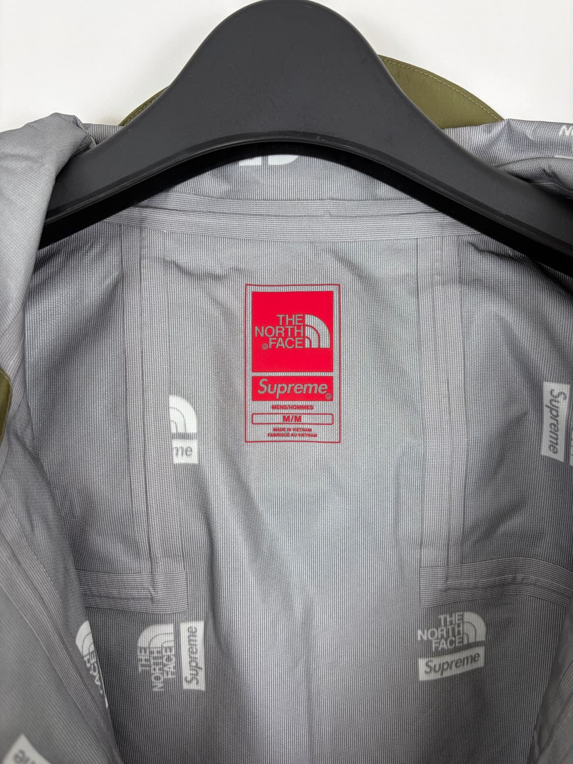 a181) 슈프림x노스페이스 21ss 서밋 시리즈 테이프 심 바람막이 상품이미지4