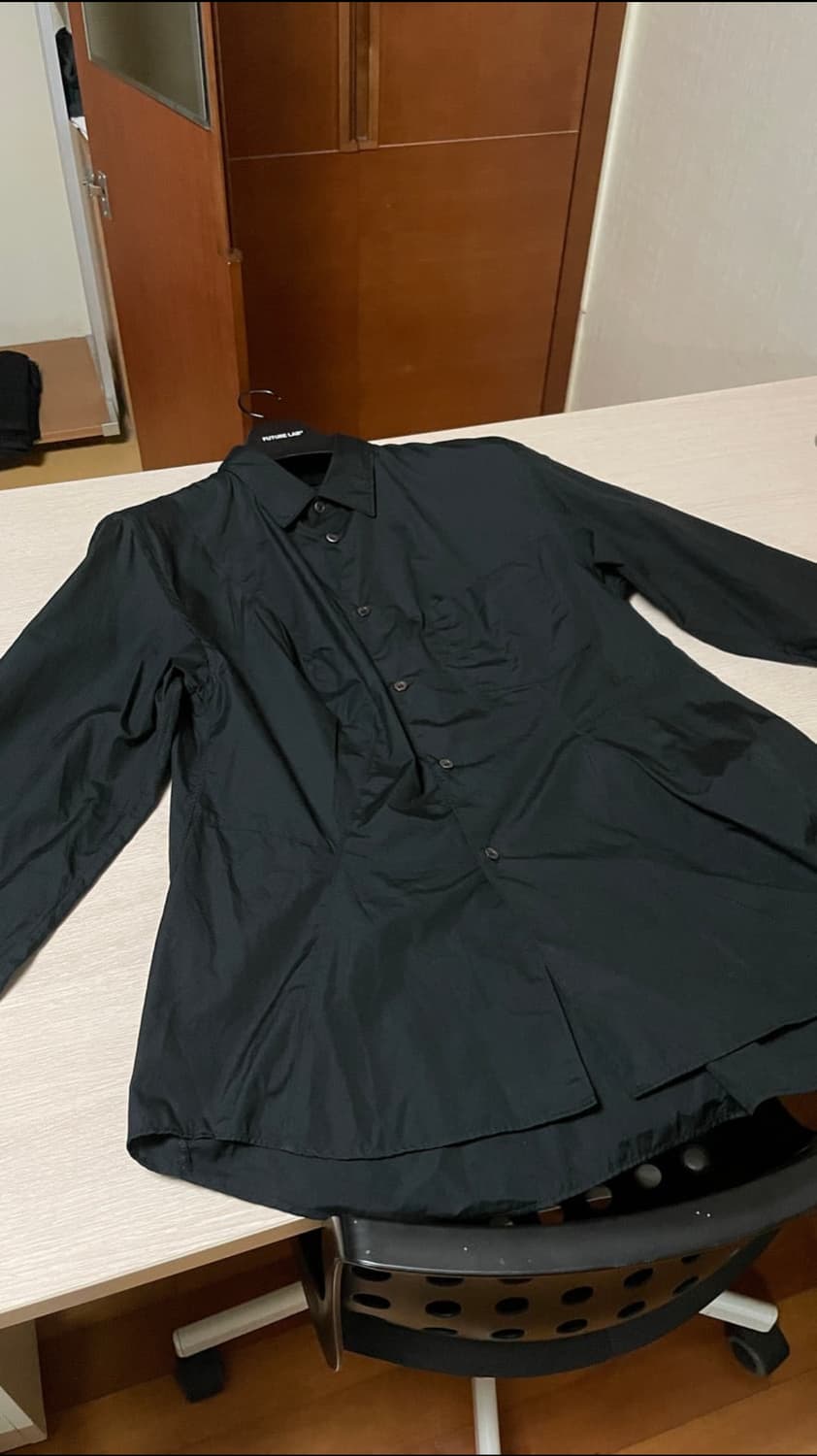 꼼데가르송 옴므 플러스 23aw 비대칭 다트 셔츠 m 상품이미지1