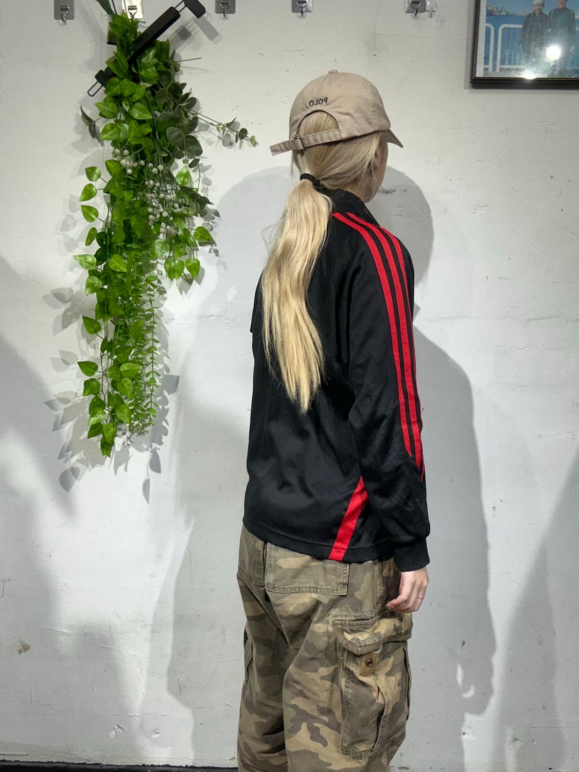 아디다스 블랙 레드 사이드 라인 스몰 로고 트랙탑 져지 상품이미지3